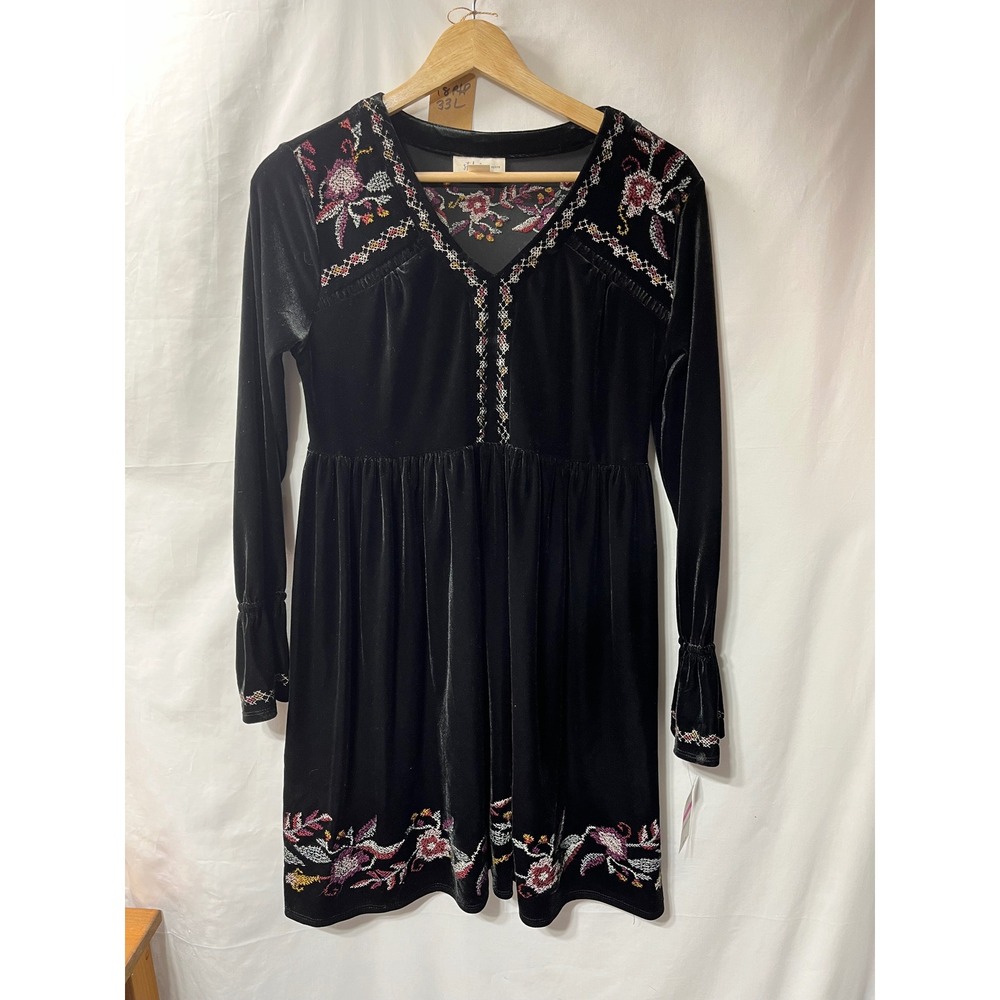 Luxe Fantasy‎ Black Velvet Floral Embroidered Mini Dress V-Neck Long Sleeve PP